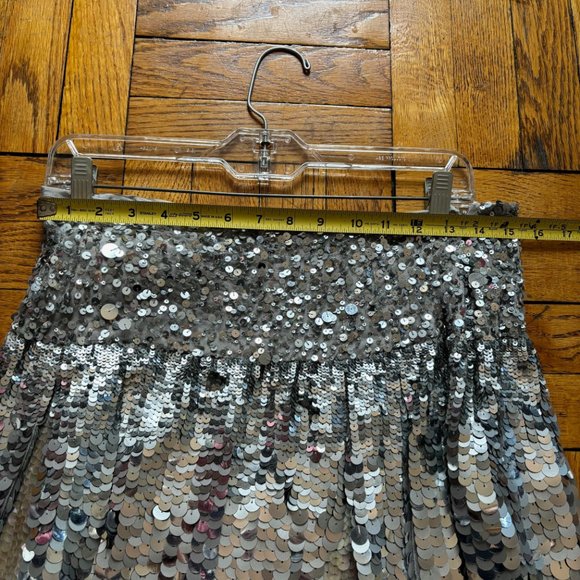 Freebird (Icelandic Designer) I Hand Embroidered Silver Sequined Mini Skirt - Picture 12 of 13